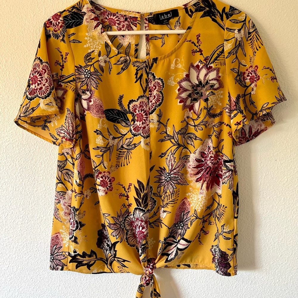 Rachel Rachel Roy cute summer yellow gold blouse in small